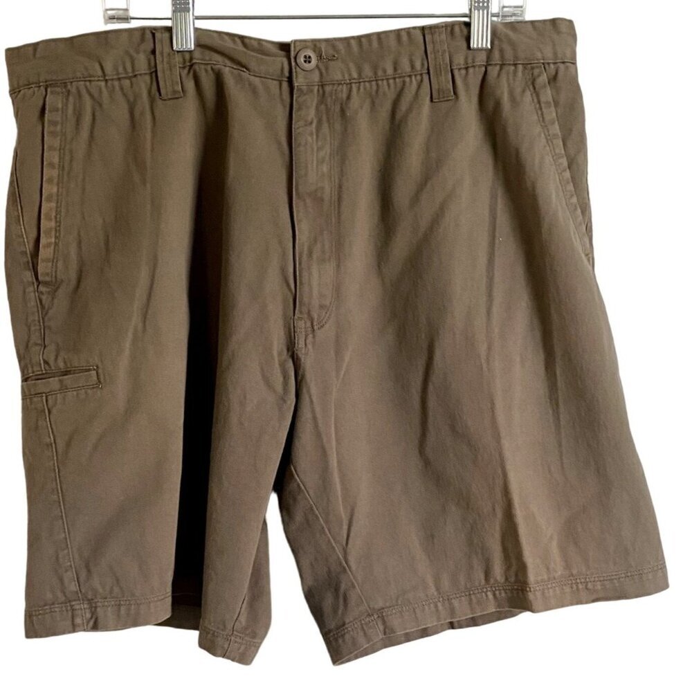 Outdoor Outfitters Cotton Men's Green Shorts Size 40 8.5 in. inseam